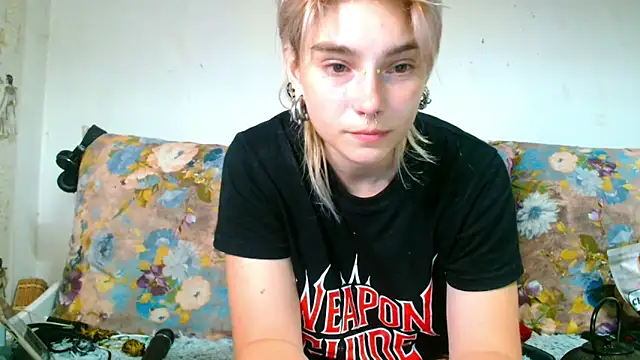 Sophie Bell online show from June 27, 7:31 pm