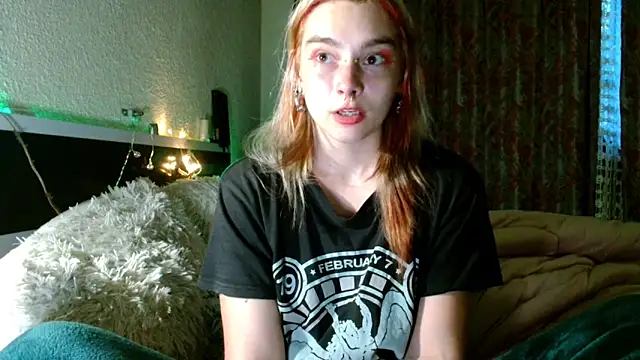 Sophie Bell online show from May 8, 4:54 pm