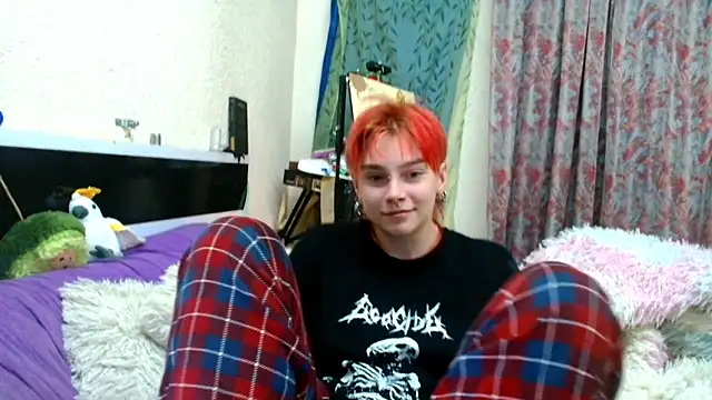 Sophie Bell online show from May 30, 9:11 pm