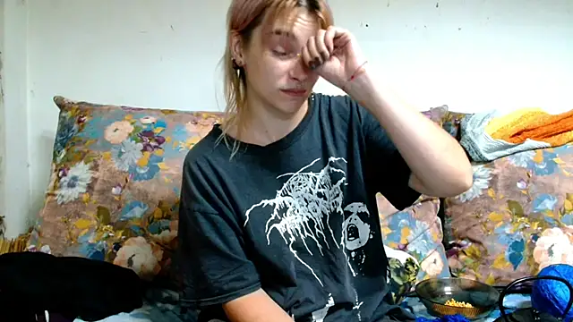 Sophie Bell online show from July 18, 10:01 pm