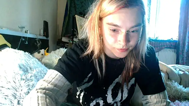 Sophie Bell online show from May 7, 4:54 pm