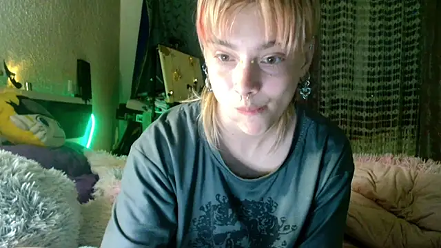 Sophie Bell online show from May 16, 6:29 pm