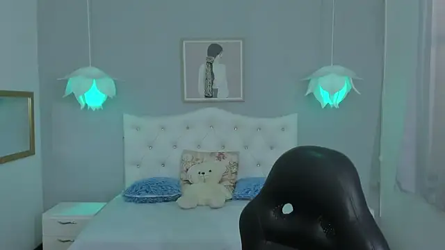 Lisa7 7 online show from November 20, 6:42 pm