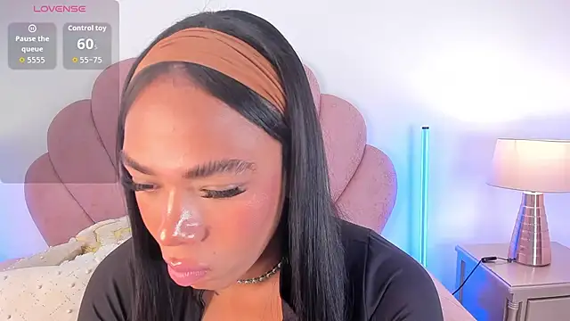 Nicole Paradise online show from February 24, 1:21 pm