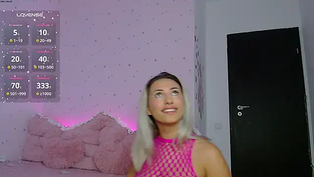 Snapshot of DeeaFUN25 chatting on October 25, 3:08 pm DeeaFUN25 online show from October 25, 3:08 pm