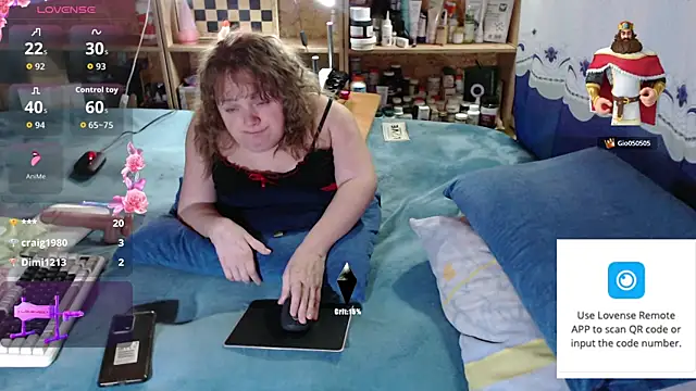Snapshot of MiniNatalie chatting on October 18, 2:09 pm MiniNatalie online show from October 18, 2:09 pm