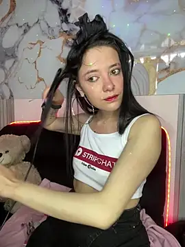 Isabella 21x online show from November 19, 1:11 pm