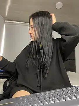 Isabella 21x online show from July 14, 11:48 am