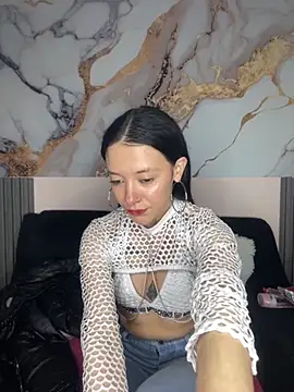 Snapshot of Isabella_21x chatting on October 2, 12:43 pm Isabella 21x online show from October 2, 12:43 pm