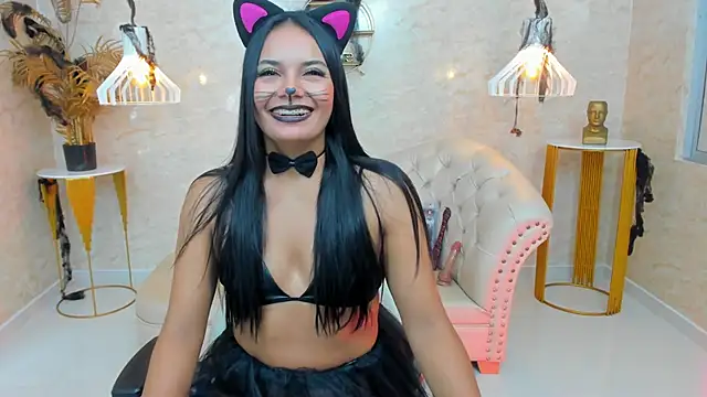 LYA SWEETX online show from November 1, 3:54 am