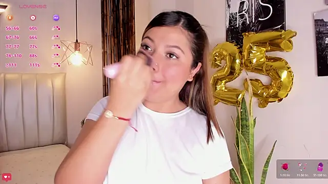 Zuzu sweet online show from April 10, 7:09 pm