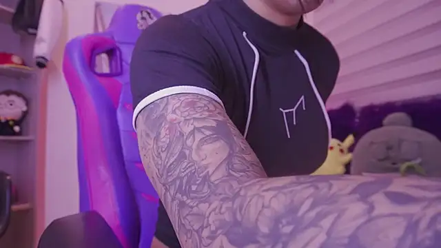 madelyn rose  online show from April 20, 6:55 pm