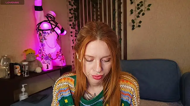 Snapshot of _SweetFox_ chatting on September 13, 1:35 am  SweetFox  online show from September 13, 1:35 am