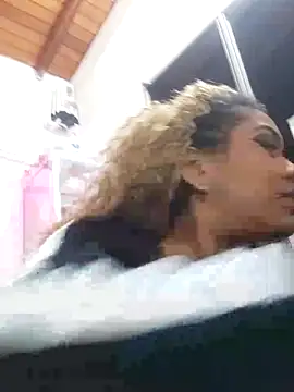 ELLA KELLY online show from February 24, 11:53 am