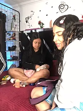 1lovelygirls online show from November 26, 12:28 pm