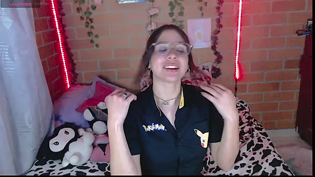 Snapshot of candypaint_7u7 chatting on October 2, 4:50 am candypaint 7u7 online show from October 2, 4:50 am