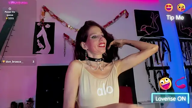 Little Naughtty online show from December 21, 2:10 pm