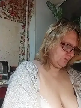 Forest-Lady online show from November 8, 3:17 pm