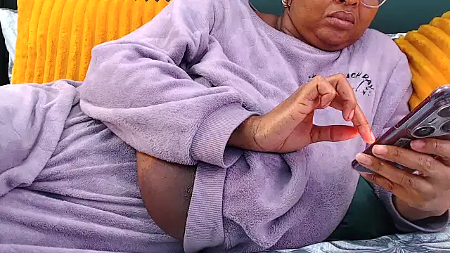 GoddessTitts online show from November 29, 11:25 am