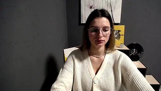 lady olivia  online show from January 5, 5:27 pm