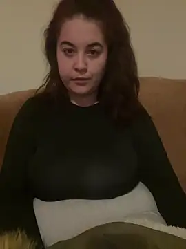 yzabell18 online show from January 14, 2:16 am