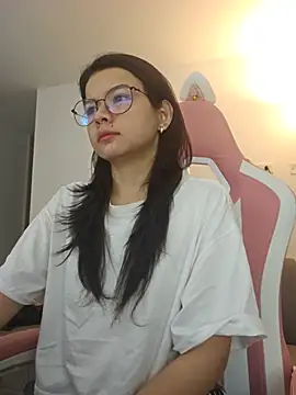 azumiichan online show from July 9, 12:35 am