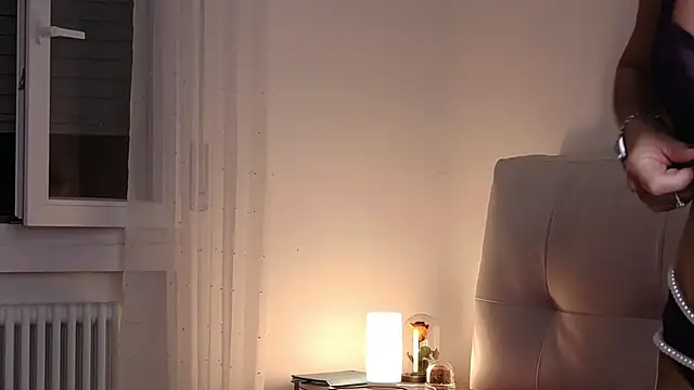 Snapshot of MariaMilan chatting on September 19, 4:11 am MariaMilan online show from September 19, 4:11 am