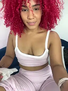 RubyRossel online show from April 11, 6:55 pm