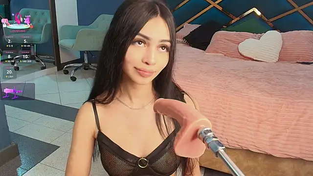 Snapshot of celine_golden1 chatting on September 29, 5:56 am celine golden1 online show from September 29, 5:56 am