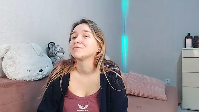 lovely hayley online show from February 4, 10:02 pm