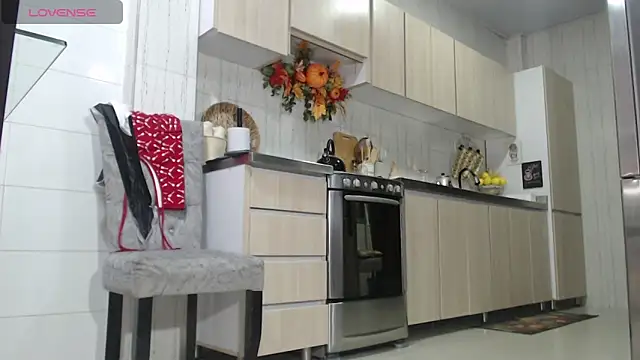 Jadeee  online show from October 1, 5:07 pm