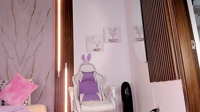 mia six66 online show from November 7, 11:38 am