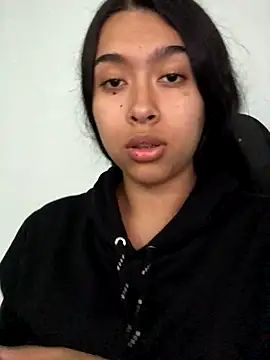 SweetLatiin  online show from October 8, 7:51 pm