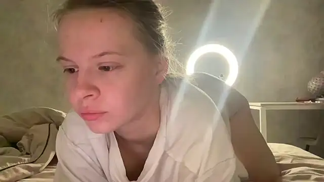 wrenlie online show from May 17, 11:48 pm