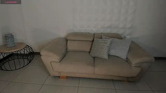 Snapshot of MariaHerrera_ chatting on October 14, 8:33 pm MariaHerrera online show from October 14, 8:33 pm