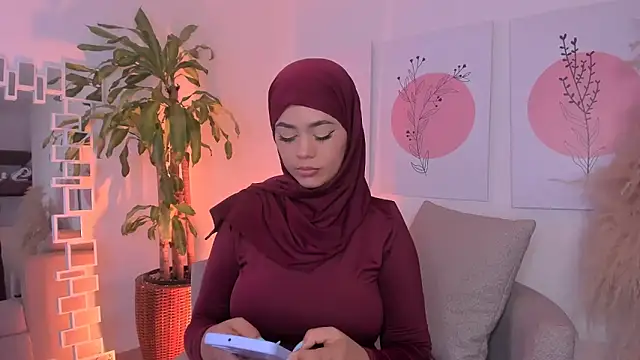 azzahara069 online show from February 15, 1:19 am