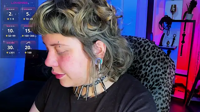 Sabrina scarlett online show from December 3, 4:59 am