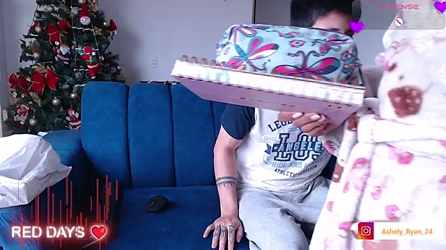 ashely ryan24 online show from November 24, 6:10 pm