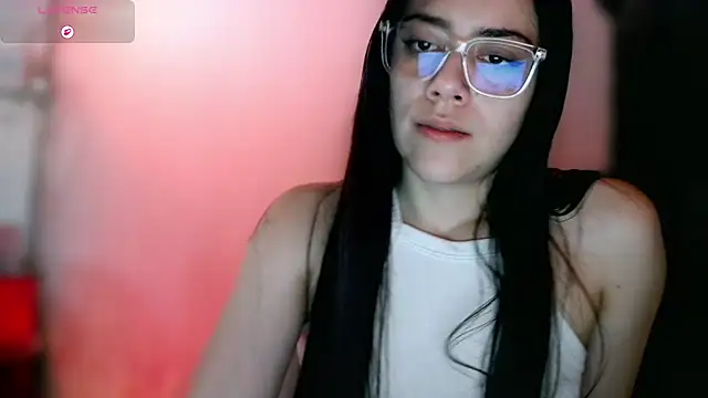 Snapshot of LauGrayJ chatting on October 18, 4:53 pm LauGrayJ online show from October 18, 4:53 pm