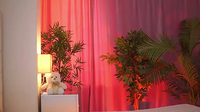 MissKiarra online show from January 14, 7:13 am