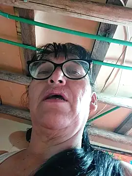 Snapshot of clarita_01 chatting on September 27, 1:40 pm clarita 01 online show from September 27, 1:40 pm