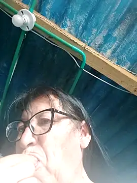 clarita 01 online show from March 20, 2:11 pm