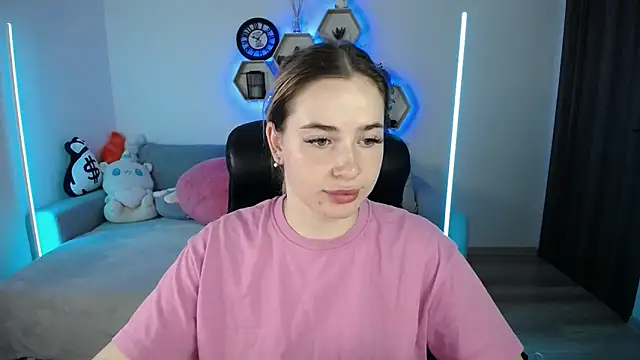 SabrinViolet online show from October 17, 8:06 am