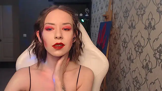 FascinatingEyess online show from April 19, 8:22 pm