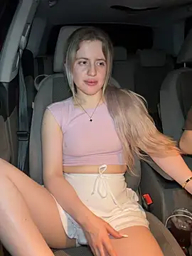 Holly-Glamour online show from June 26, 10:55 pm