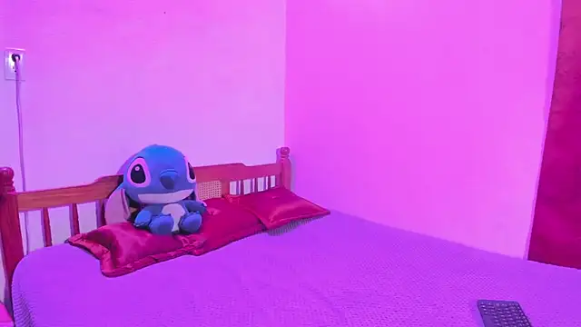 Ivanna18 x online show from June 15, 2:01 am