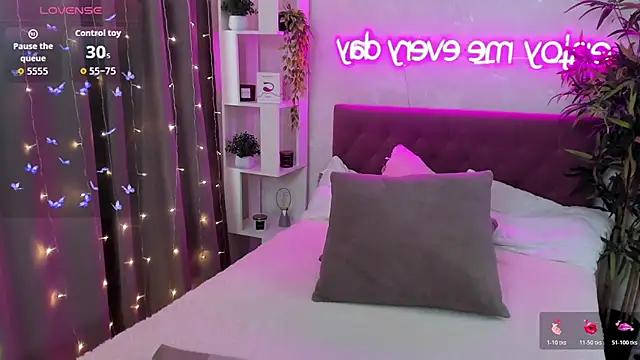 FeralPeach online show from February 28, 7:30 am