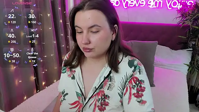 FeralPeach online show from February 13, 8:38 am