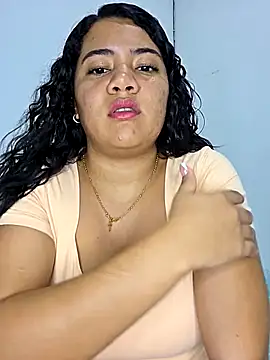 Watagatapitusberry1 online show from October 25, 11:22 pm