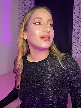 Agnescruzz online show from March 25, 2:06 am